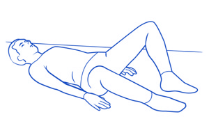Illustration av person som stretchar ljumskarna liggande.